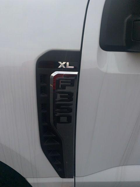 new 2024 Ford F-350 car, priced at $58,322