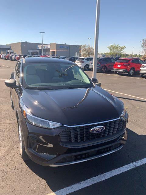 new 2025 Ford Escape car, priced at $30,011