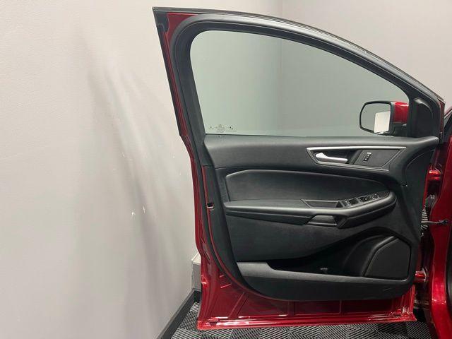 used 2022 Ford Edge car, priced at $27,990