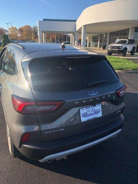 new 2024 Ford Escape car, priced at $33,385