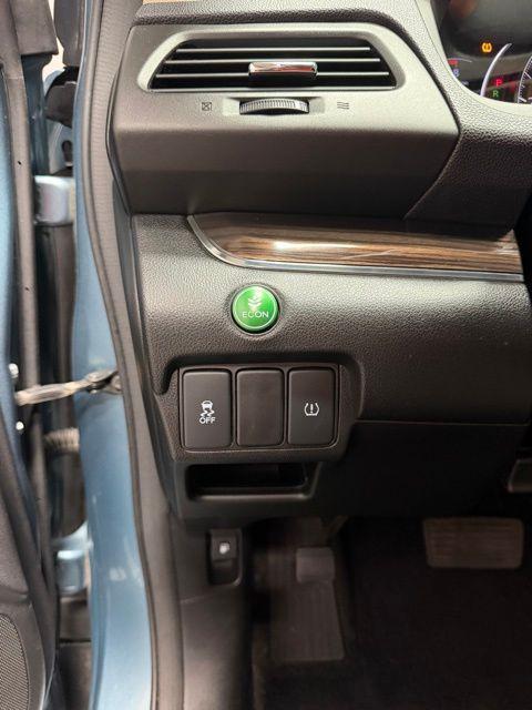 used 2015 Honda CR-V car, priced at $15,990