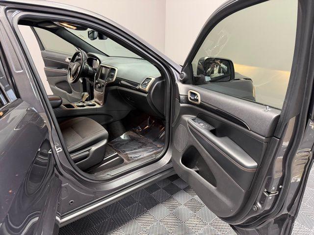 used 2016 Jeep Grand Cherokee car, priced at $12,990