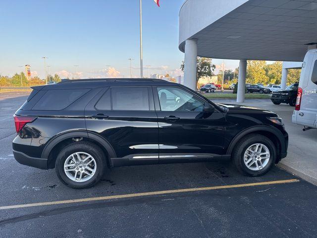 new 2025 Ford Explorer car, priced at $40,710