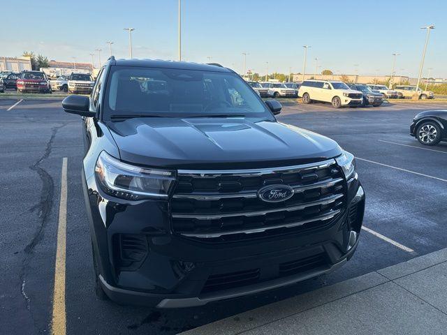 new 2025 Ford Explorer car, priced at $40,710