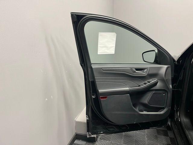 new 2025 Ford Escape car, priced at $30,211