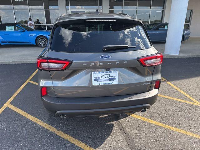 new 2025 Ford Escape car, priced at $31,977