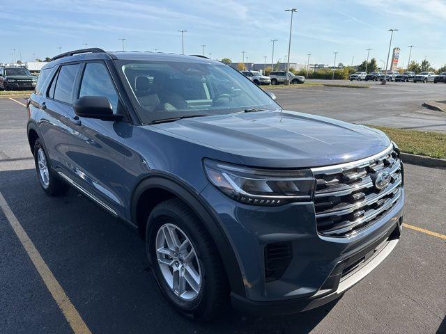 new 2025 Ford Explorer car, priced at $40,205