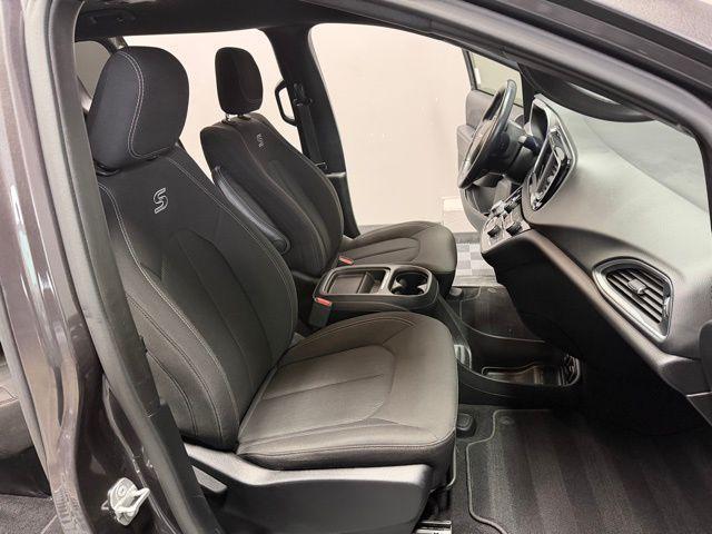 used 2018 Chrysler Pacifica car, priced at $11,990