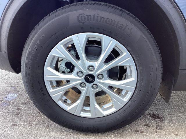 new 2025 Ford Escape car, priced at $31,582