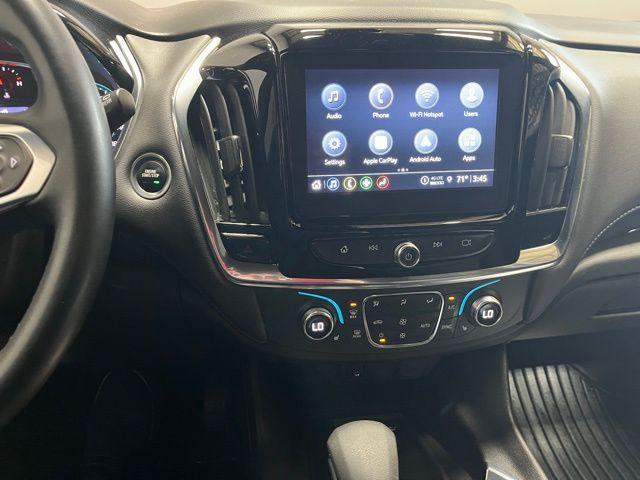 used 2023 Chevrolet Traverse car, priced at $28,990