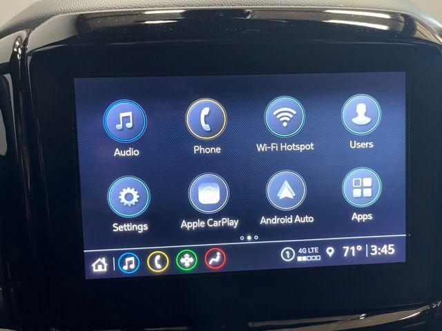 used 2023 Chevrolet Traverse car, priced at $28,990