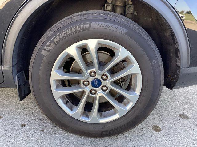 used 2022 Ford Escape car, priced at $21,890