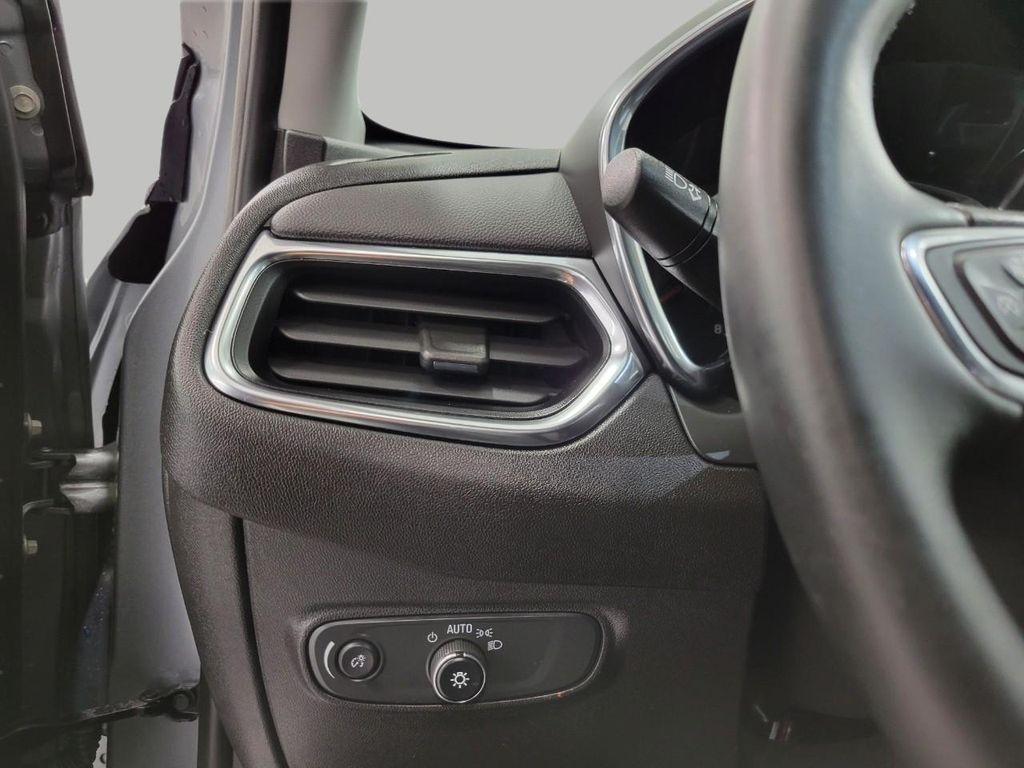 used 2024 Chevrolet Equinox car, priced at $25,263