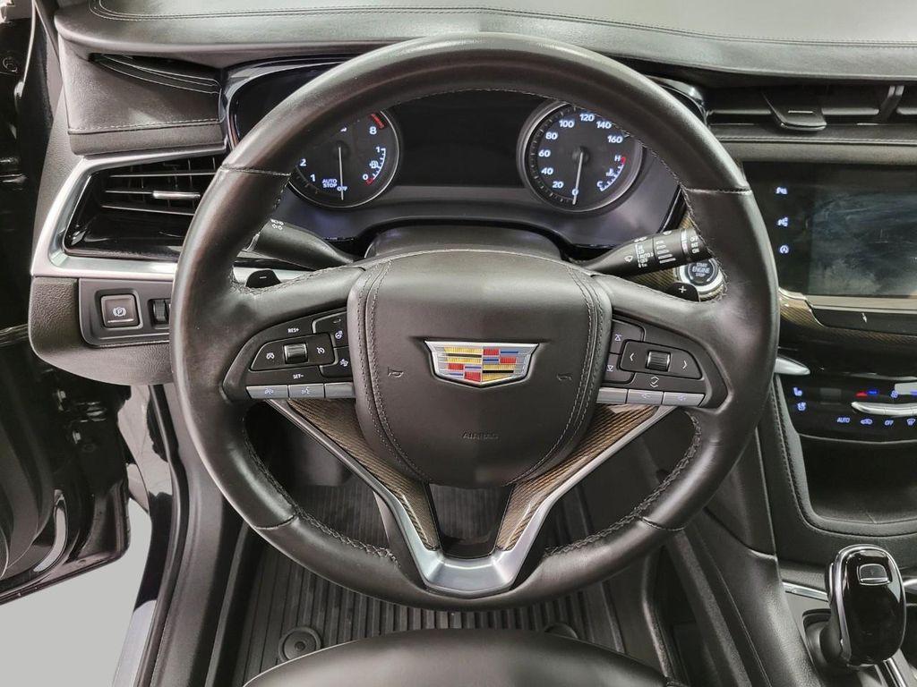 used 2024 Cadillac XT6 car