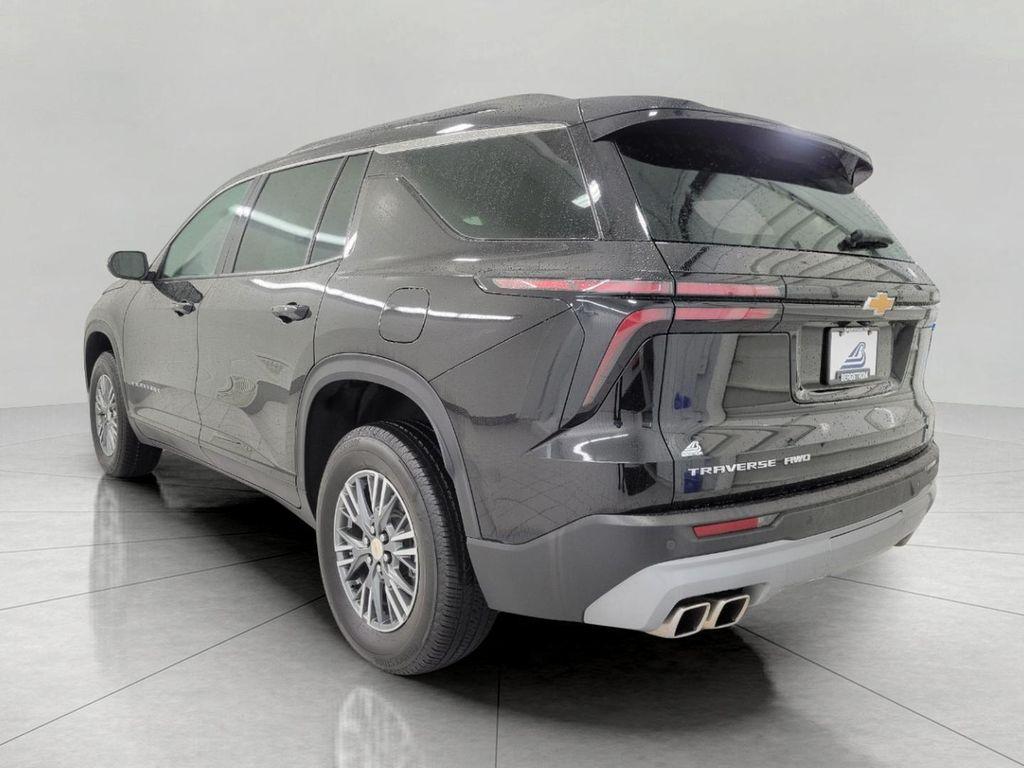 used 2025 Chevrolet Traverse car, priced at $38,721
