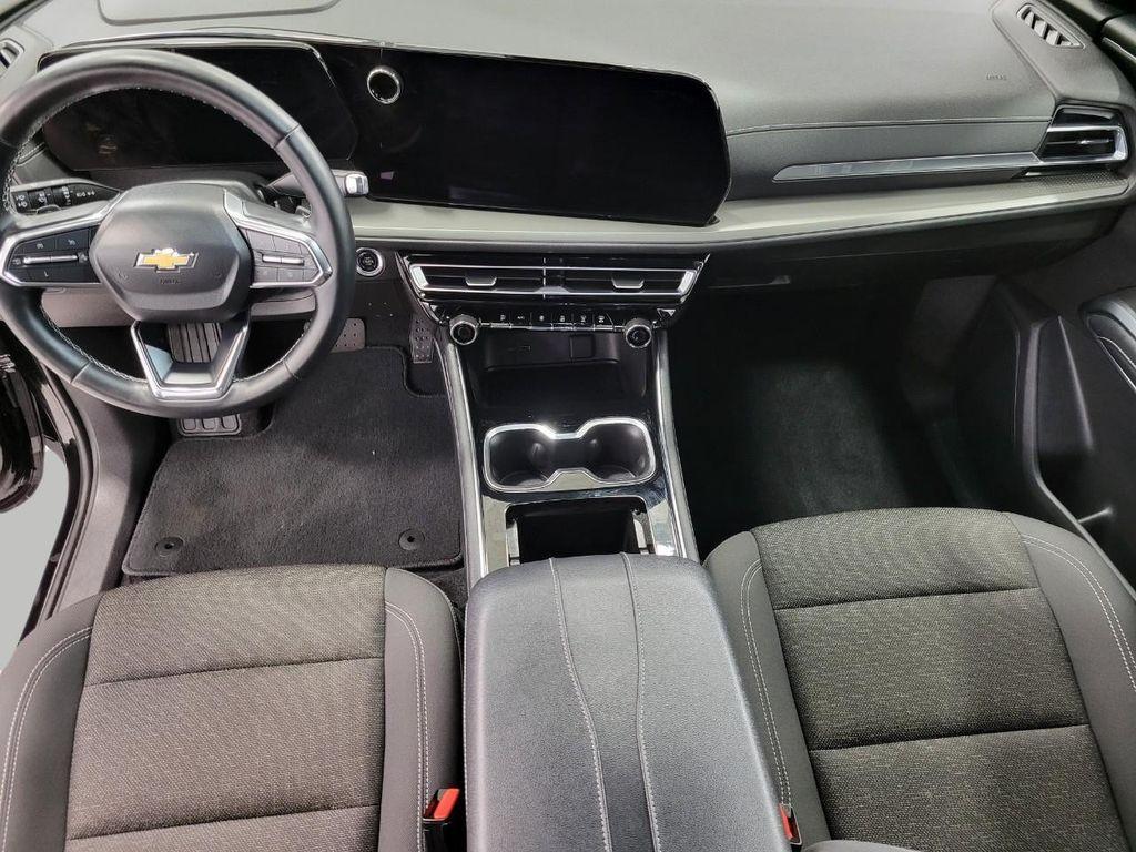 used 2024 Chevrolet Traverse car, priced at $36,933
