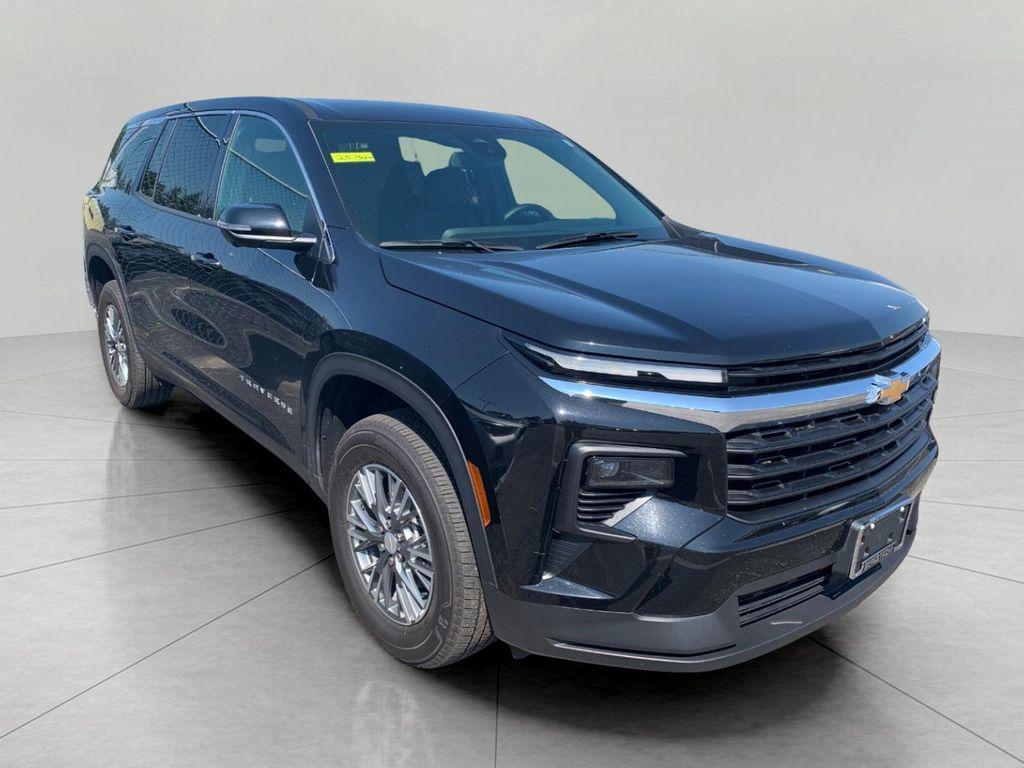 used 2024 Chevrolet Traverse car, priced at $36,933