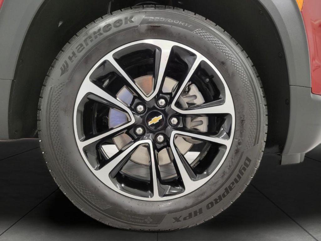 used 2024 Chevrolet TrailBlazer car, priced at $23,876
