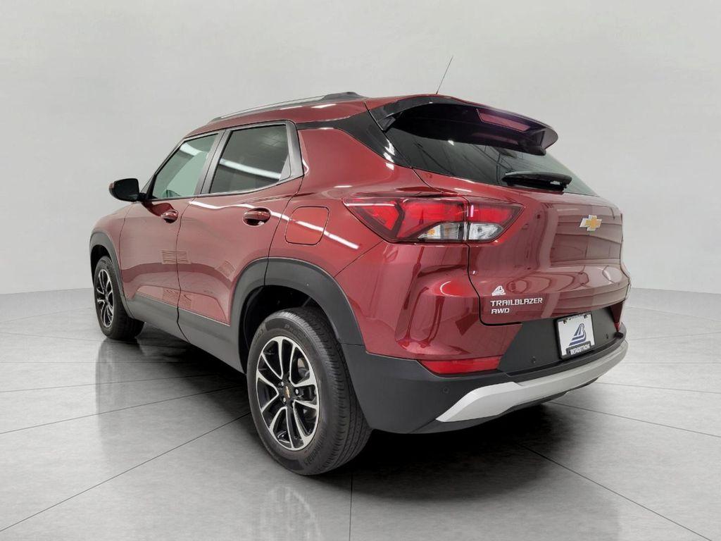 used 2024 Chevrolet TrailBlazer car, priced at $23,876