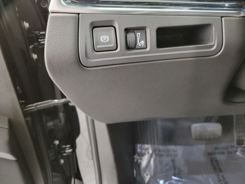 used 2025 Cadillac XT5 car, priced at $45,545