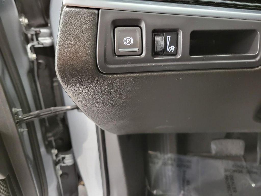 used 2025 Cadillac XT6 car, priced at $47,478