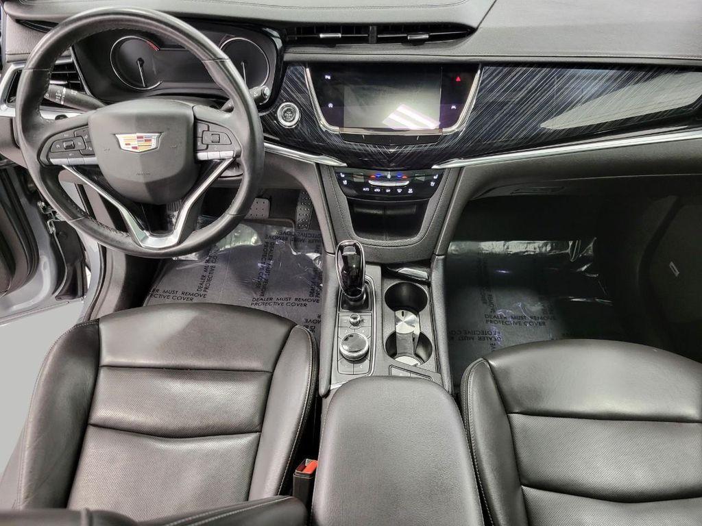 used 2025 Cadillac XT6 car, priced at $47,478