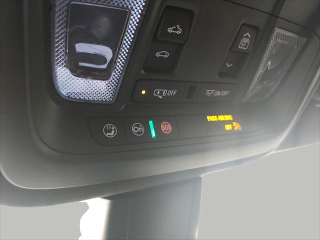 used 2022 Cadillac XT6 car, priced at $32,935