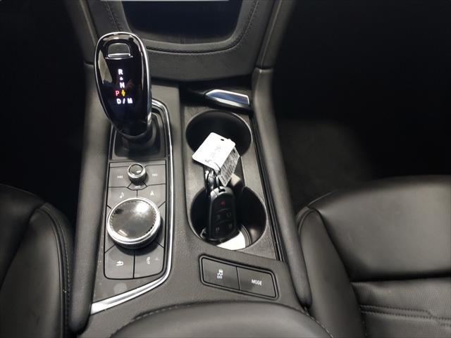 used 2022 Cadillac XT6 car, priced at $32,935