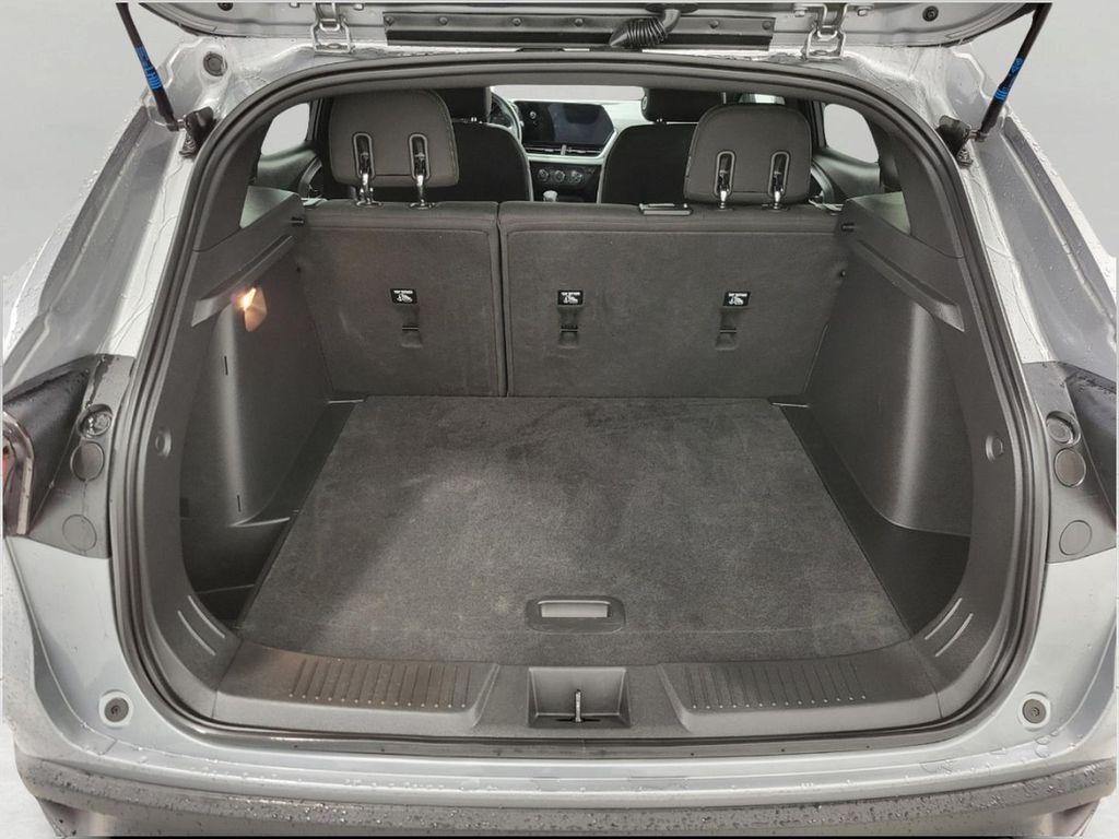 used 2024 Chevrolet Trax car, priced at $21,887