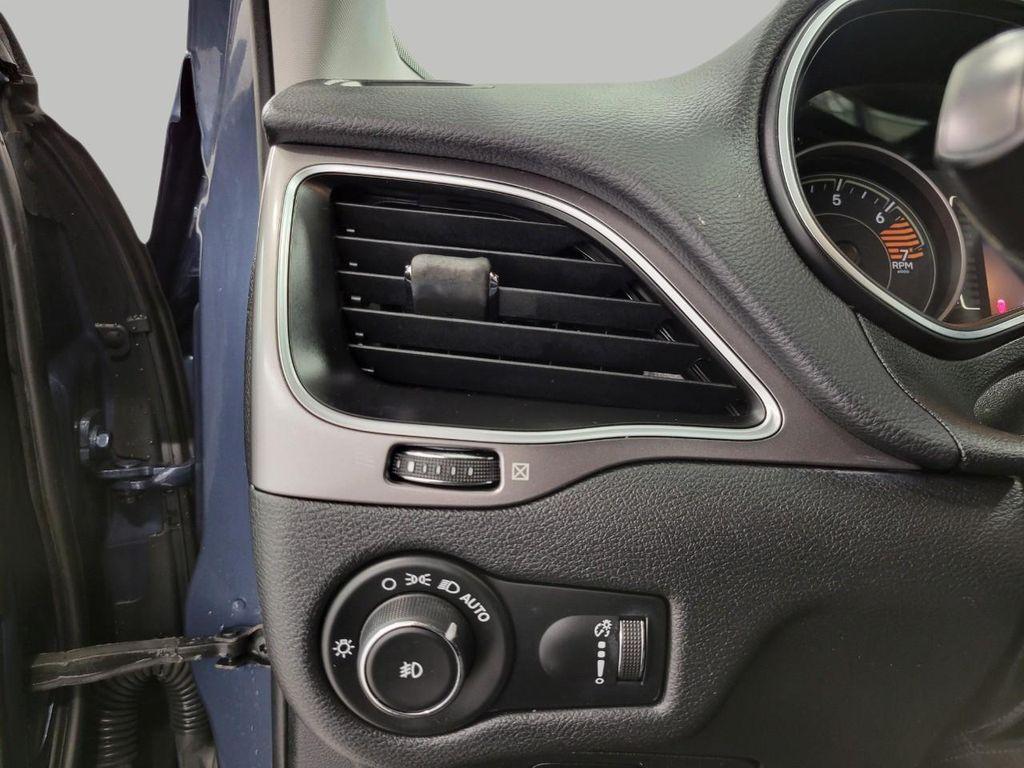 used 2019 Jeep Cherokee car, priced at $10,997