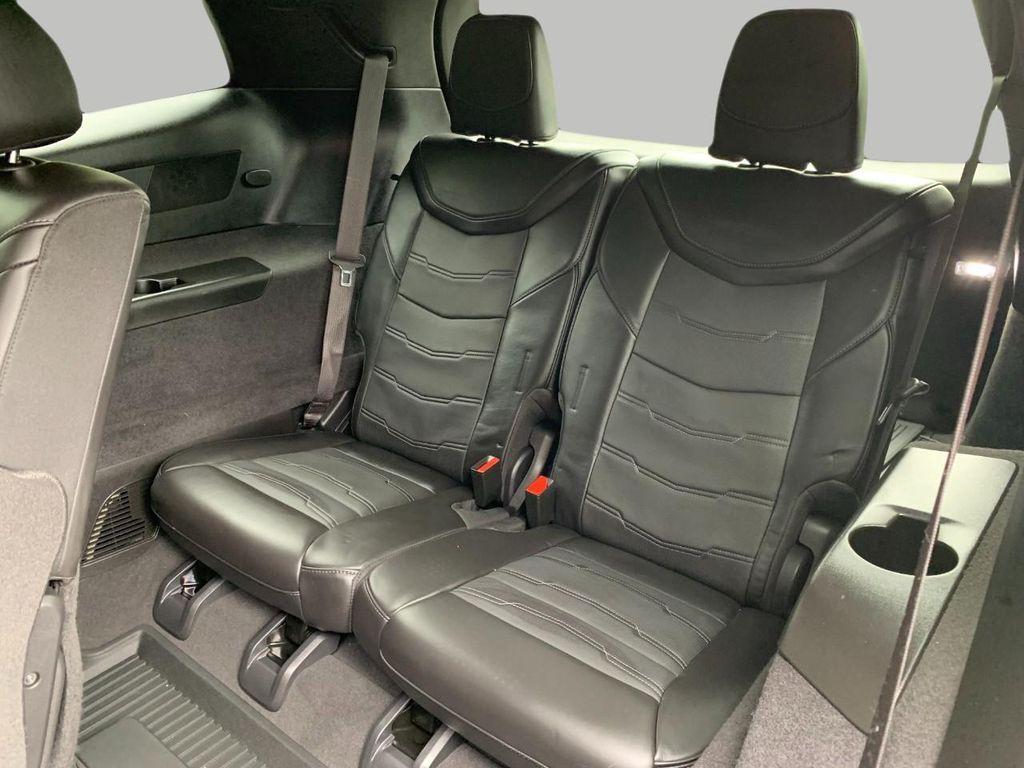 used 2024 Cadillac XT6 car, priced at $45,547