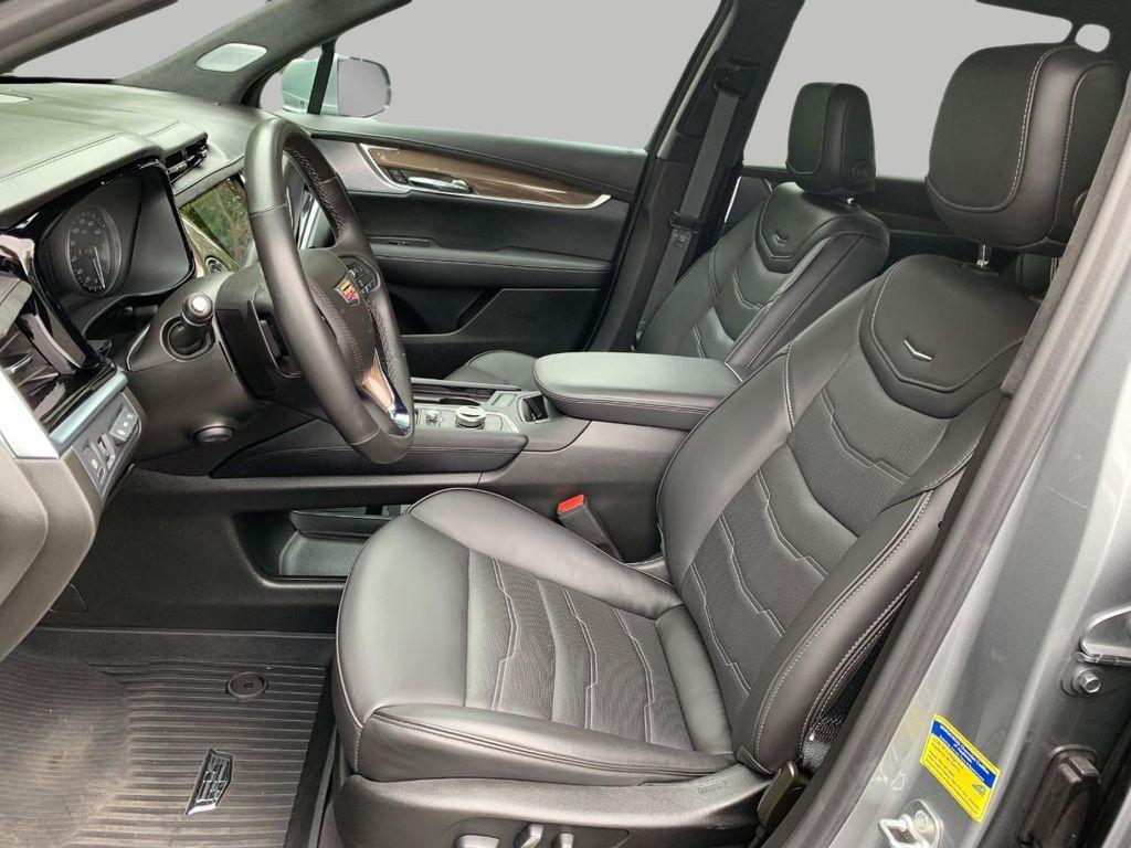 used 2024 Cadillac XT6 car, priced at $45,547