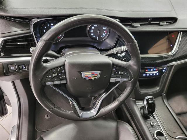 used 2022 Cadillac XT6 car, priced at $37,446