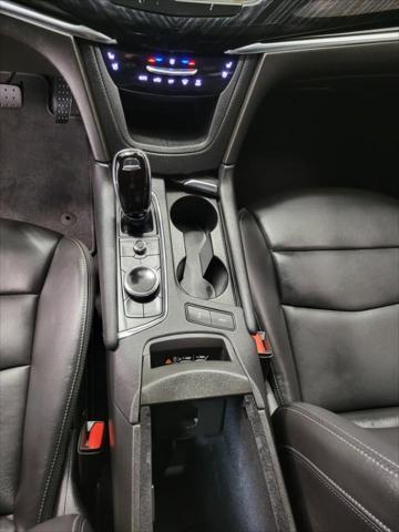 used 2022 Cadillac XT6 car, priced at $37,446