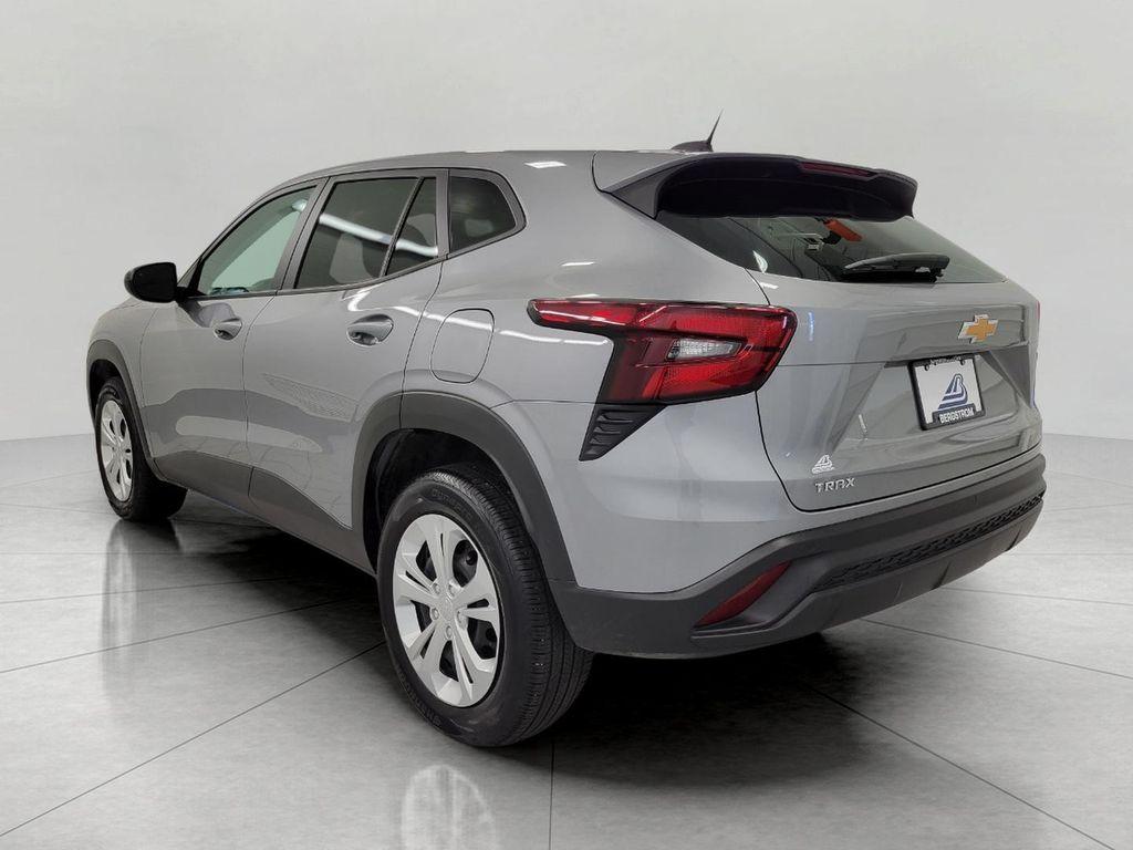used 2024 Chevrolet Trax car, priced at $19,244