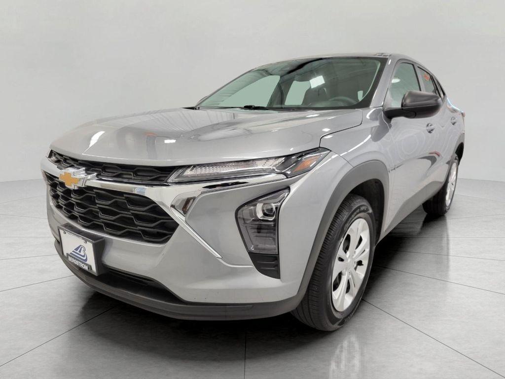 used 2024 Chevrolet Trax car, priced at $19,244