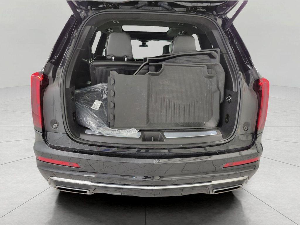 used 2024 Cadillac XT6 car, priced at $50,990