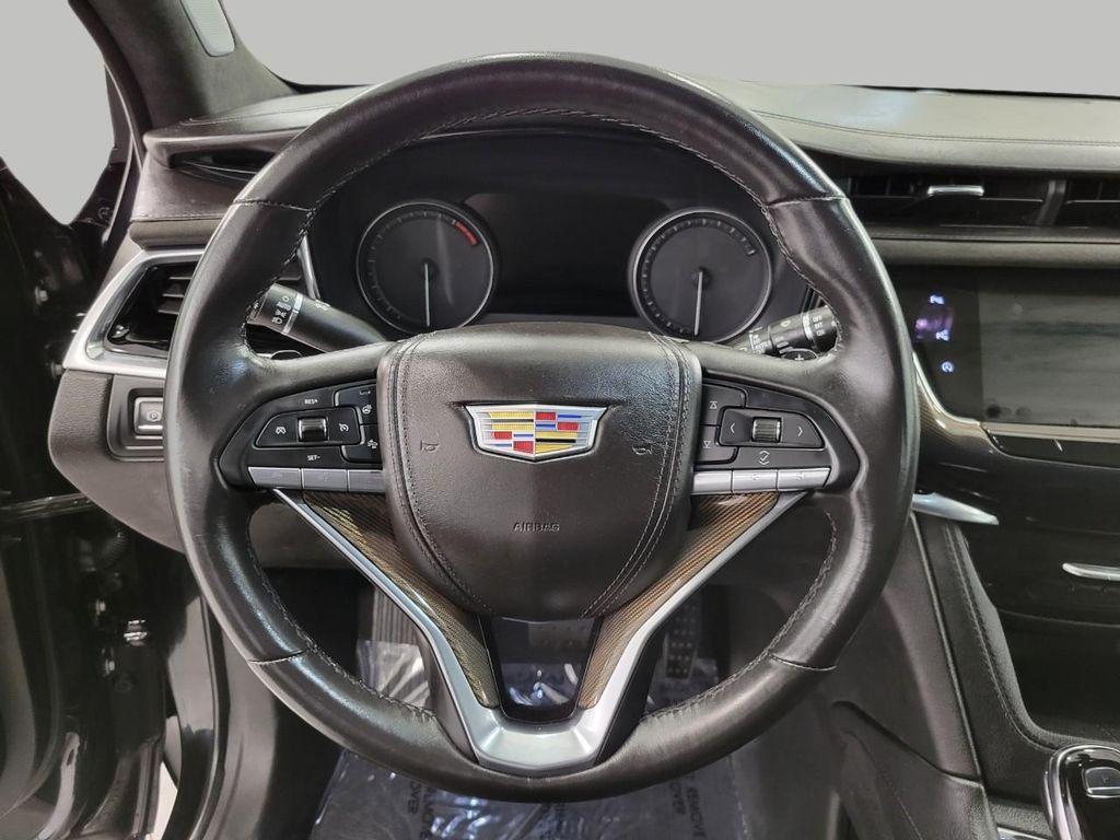 used 2024 Cadillac XT6 car, priced at $50,990