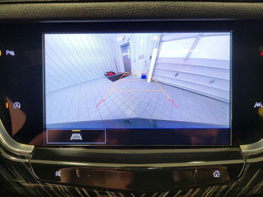 used 2025 Cadillac XT6 car, priced at $46,257