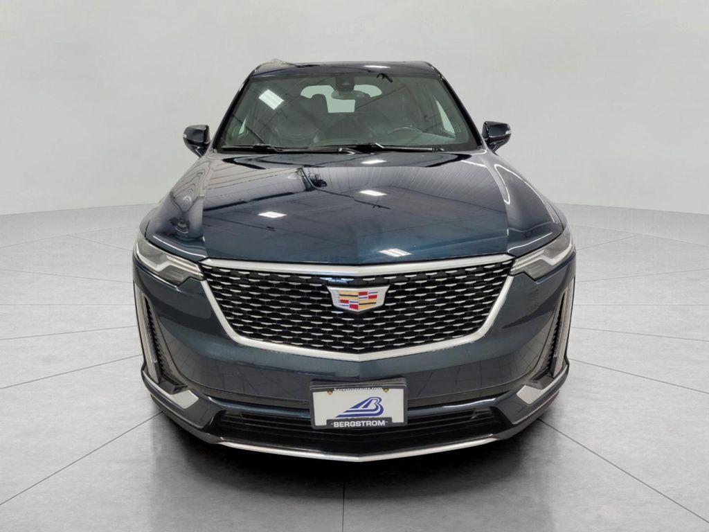 used 2025 Cadillac XT6 car, priced at $46,257