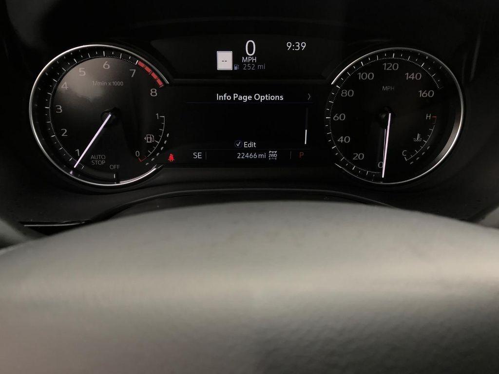 used 2025 Cadillac XT6 car, priced at $45,944