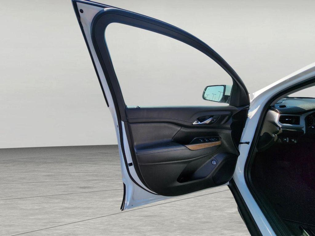 used 2023 GMC Acadia car, priced at $28,987