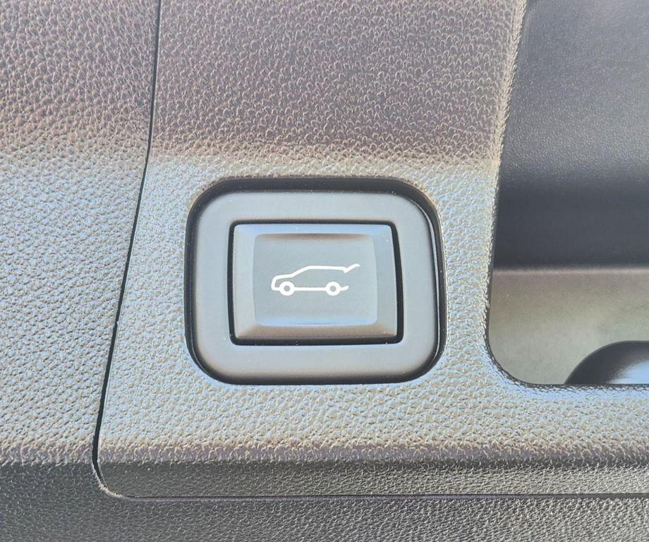 used 2023 GMC Acadia car, priced at $28,987