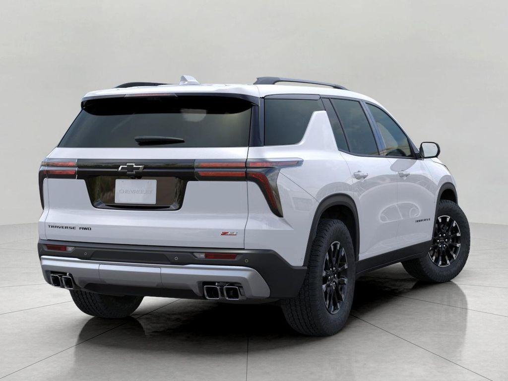 new 2026 Chevrolet Traverse car, priced at $54,018