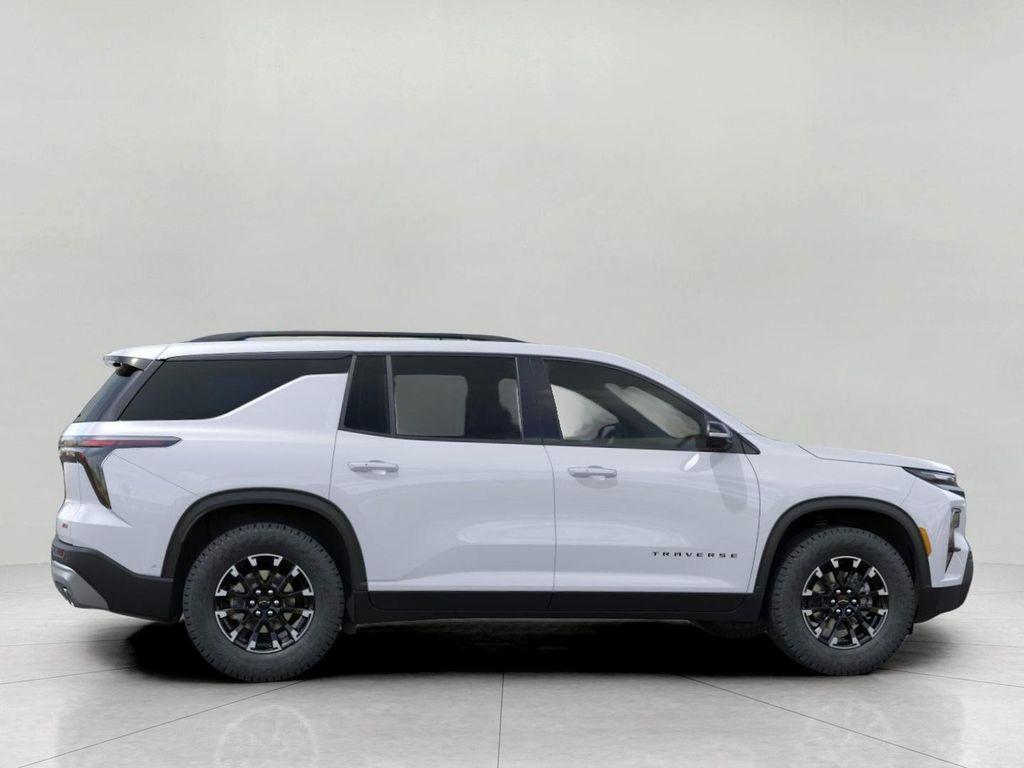 new 2026 Chevrolet Traverse car, priced at $54,018