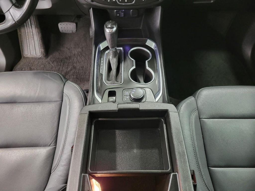 used 2020 Chevrolet Traverse car, priced at $30,156