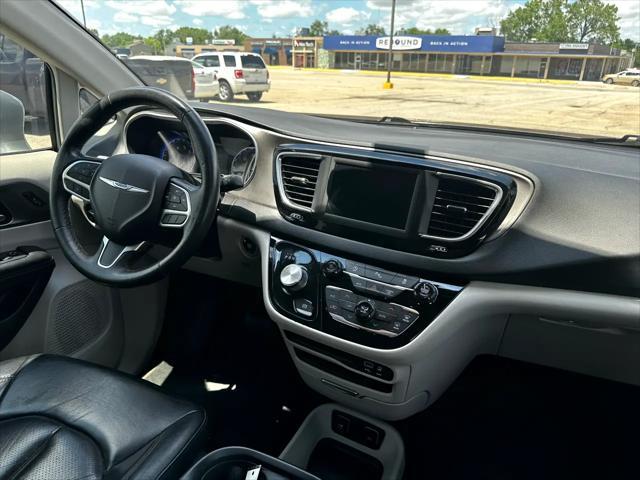 used 2020 Chrysler Pacifica car, priced at $17,995