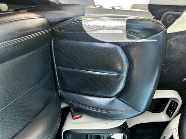 used 2020 Chrysler Pacifica car, priced at $17,995