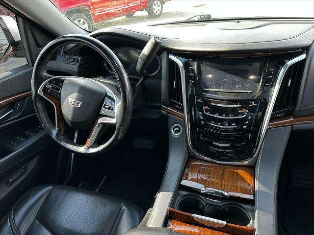 used 2017 Cadillac Escalade ESV car, priced at $26,995