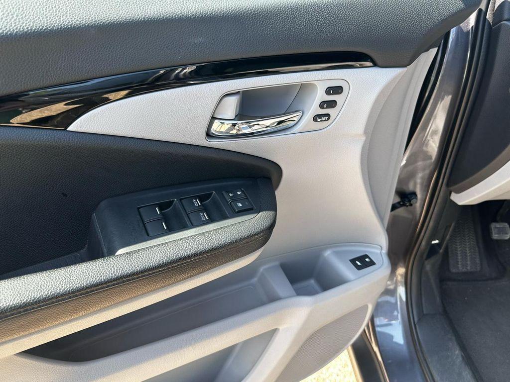 used 2016 Honda Pilot car, priced at $19,995